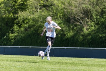 Bild 42 - wBJ SV Henstedt Ulzburg - FSG Oldendorf Itzehoe : Ergebnis: 6:3